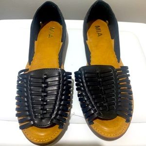 Black MIA woven slip-on sandals